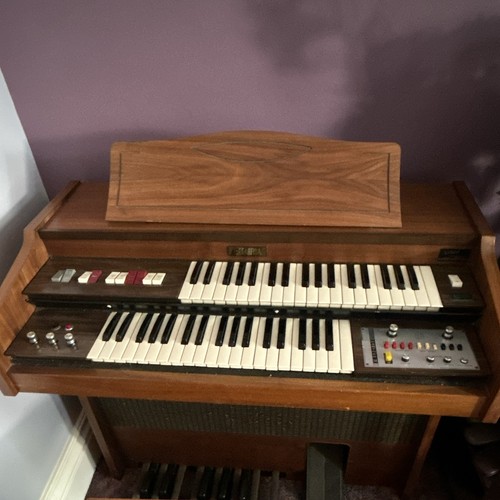 Farfisa electric organ - electric, 49-key