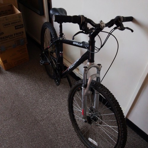 Apollo xc26s mens moutain - , bike