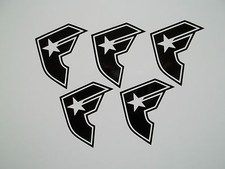 5 x Famous Stars & Straps