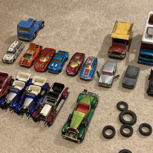 Mixed diecast cars trucks - &,