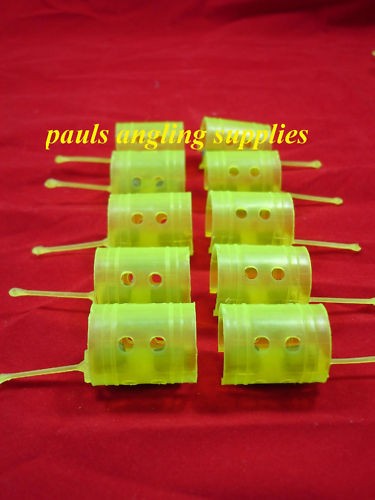 Small fishing maggot - small,