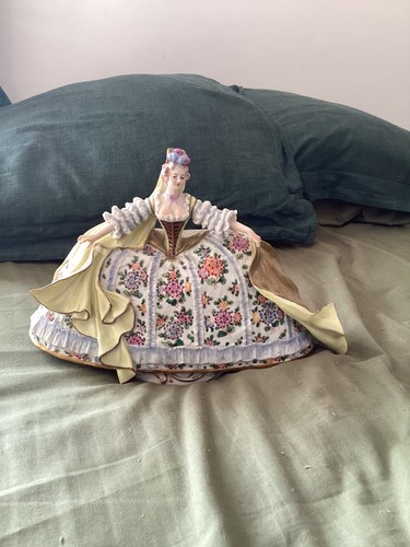 Vintage large heavy sandizell