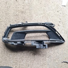 Mondeo Mk5 Fog Light Surround Left Side piano black 