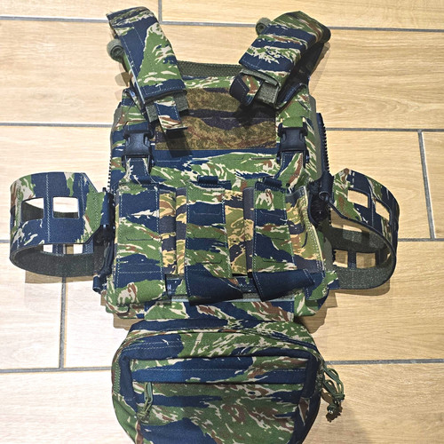 Tigerstripe plate carrier - tigerstripe,