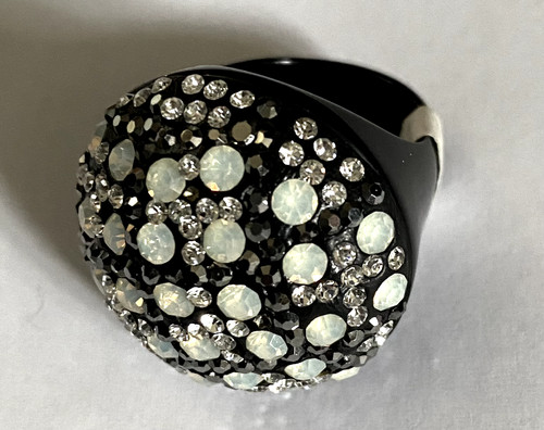 Black white crystal - white, flower