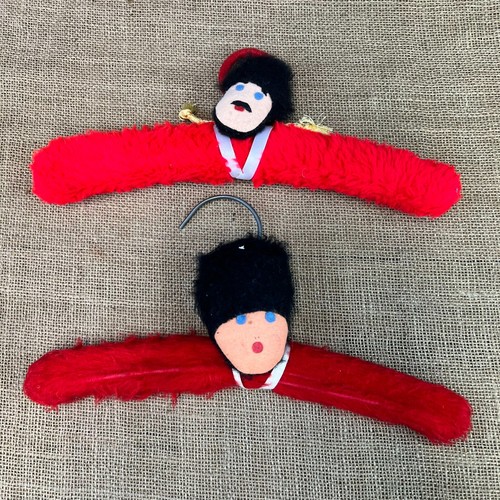 Vintage novelty childrens - 2, x