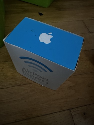 Apple airport express box - airport,