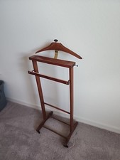 Mid Century Italian Brevettato Men's Wooden Suit Clothes Valet Stand