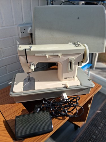 Merritt sewing machine vintage - machine,