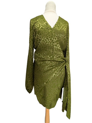 Never fully dressed - fully, olive
