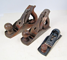 Record planes Nos 0220 4, and 4½ planes. All for restoration. made in England.