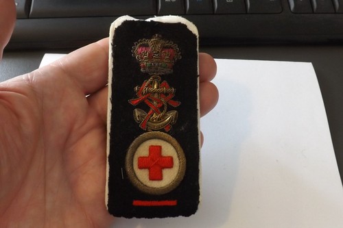 Shoulder epaulette queen - epaulette,
