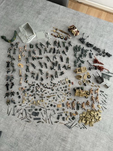 Huge bundle toy - bundle, soldiers