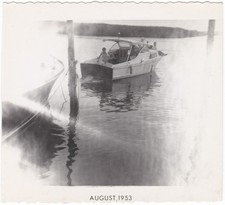 Small Sedan Cabin Cruiser