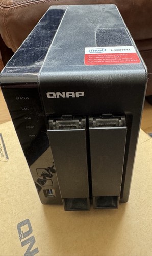 Qnap 251 nas with - 8gb, ram
