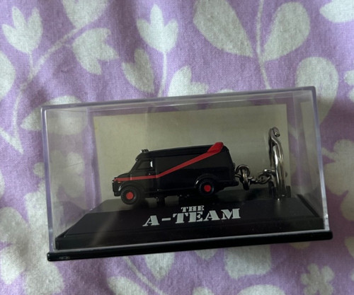 Team van miniture acrylic - a,