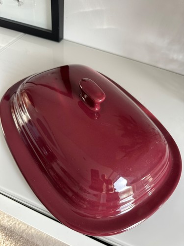 New pampered chef deep covered - new,