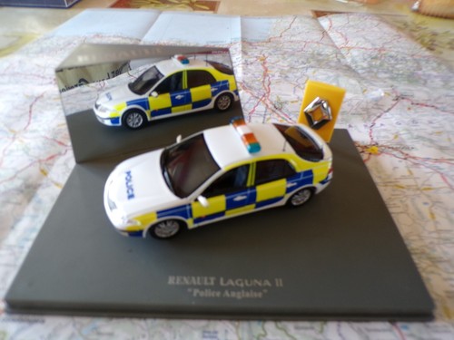 Renault laguna police - 2,