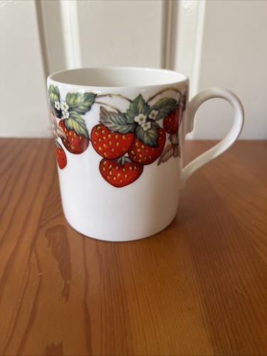 Data fine bone - chine, mug