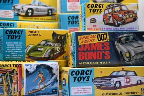 Corgi model club - club,