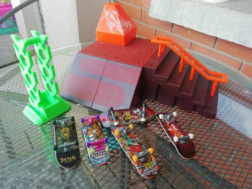 Tech deck ramp and - , fingerboard