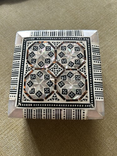 Vintage egyptian trinket box - egyptian,