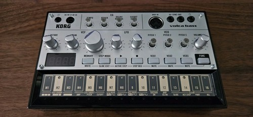 Korg volca bass analogue - korg,