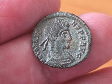 Roman Bronze Of Constans 337/350 AD Please Read Description LA187z