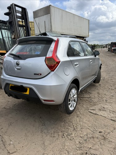 2015 mg3 petrol 5 speed - mg3, 1.5