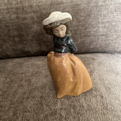 Nao lladro gres girl - nao,