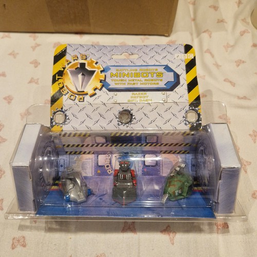 Bbc robot wars mini bots - robot,