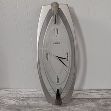 Seiko Modernist Wall Clock Silver Accent Mid Century Decor (Plastic)
