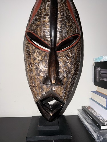 Large south african - african, wood