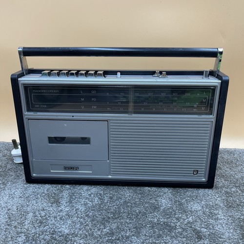Faulty tape radio works - *faulty,
