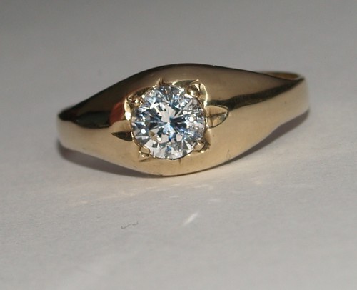 9ct yellow gold solitaire - yellow,