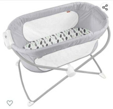 Fisher-Price Soothing View Bassinet Climbing Leaves, portable bedside baby crib