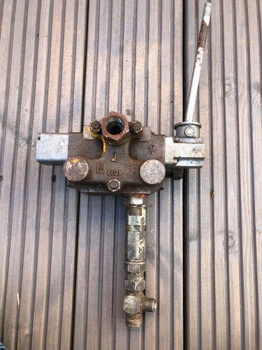 Hydraulic control spool valve - hydraulic,