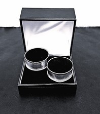 2 x Sterling Silver Napkin Rings - Birmingham 1944.      Weight 19.15gms
