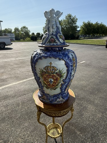 Monumental vestal - 29”,