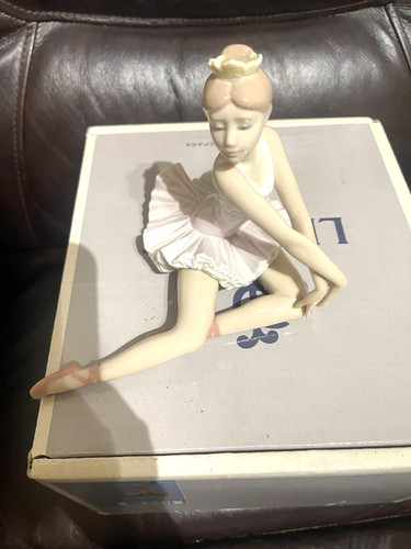 Lladro 6174 graceful pose - 6174,