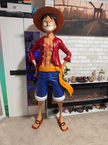 One piece luffy statue - one,