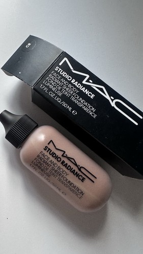 Mac studio radiance face and - mac,