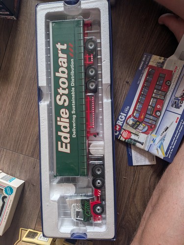 Corgi hauliers renown eddie - renown,