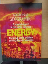 80 National Geographic Magazines from August 1975 to October 1988 mixed