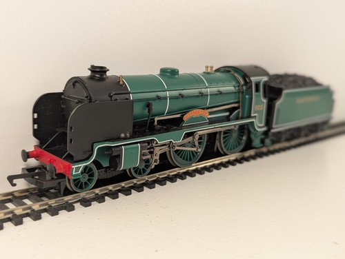 Hornby r3172 class schools - class, v