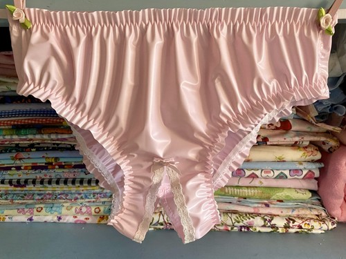 Sissy gathered opaque pink pvc