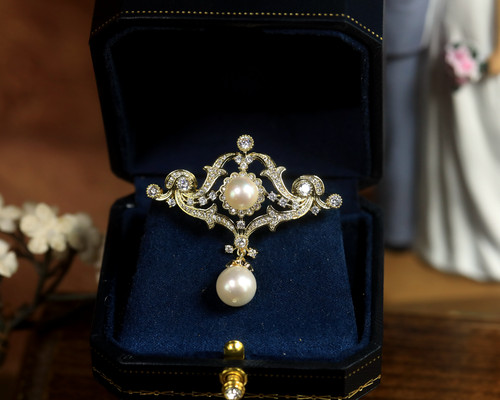 White pearl lace brooch - cz,