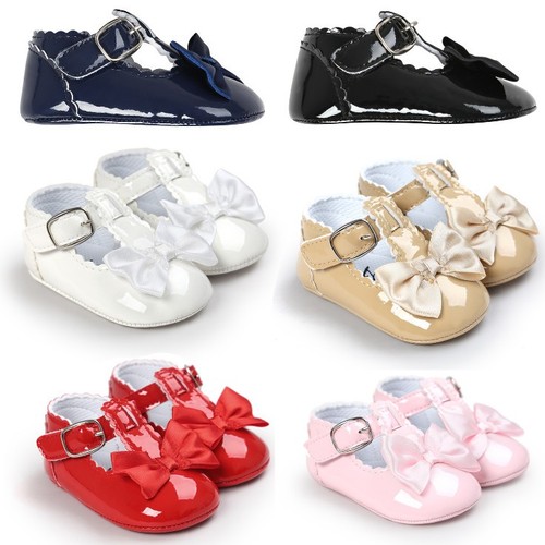 Newborn infant baby - newborn,