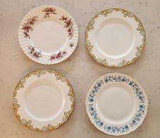 Set of 4 Vintage Dinner Plates