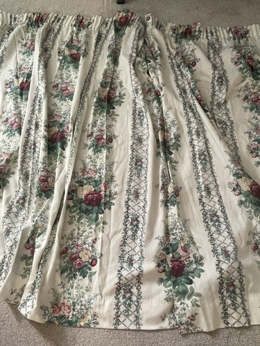 Vintage country cottage cream - cottage,